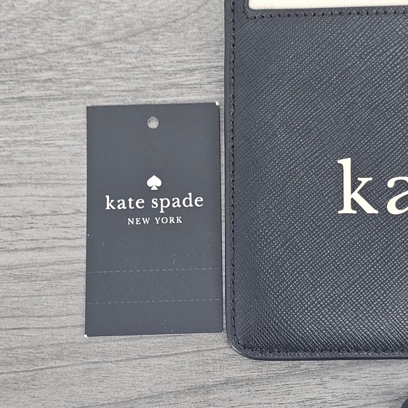 Kate Spade New York Black Saffiano Leather Medium Wristlet Pouch Clutch KL854